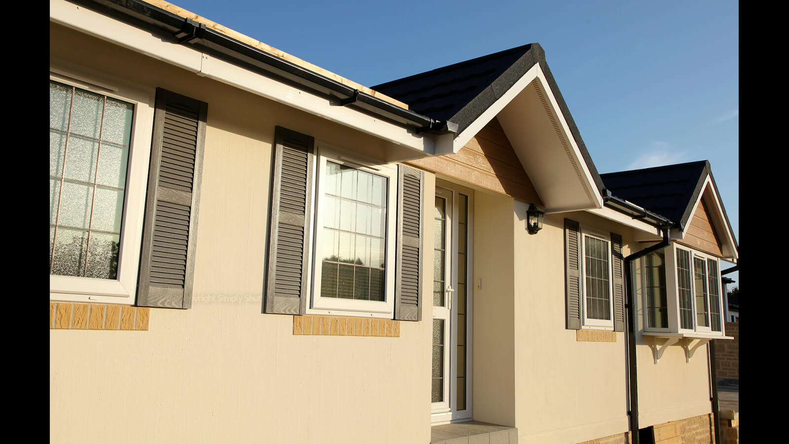 Custom Traditional Louvre Decorative Exterior Window Shutters Simply